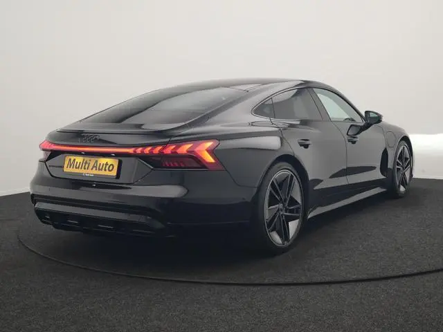 Audi e-tron GT 93 kWh 476pk Dealer O.H | Panodak | Head Up | Adaptive Cruise | Bang & Olufsen | 360...