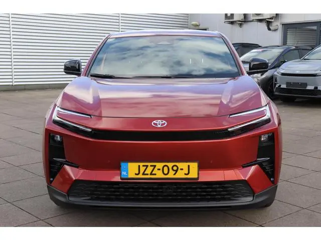 Toyota C-HR+