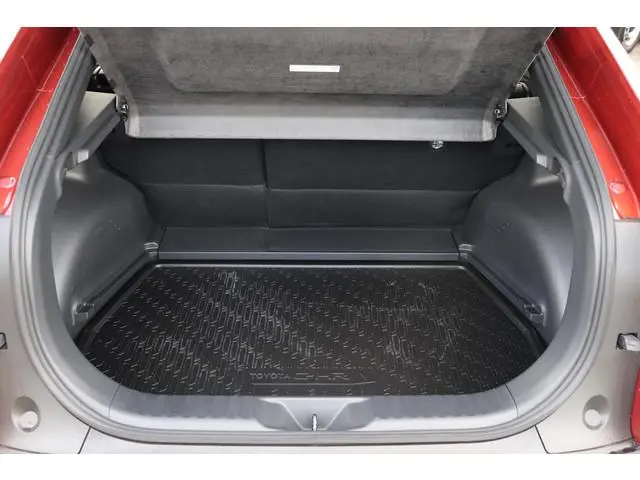 Toyota C-HR+
