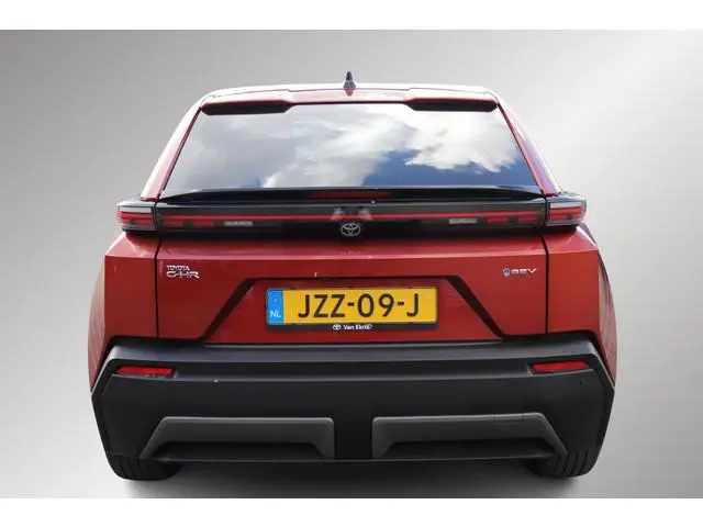Toyota C-HR+