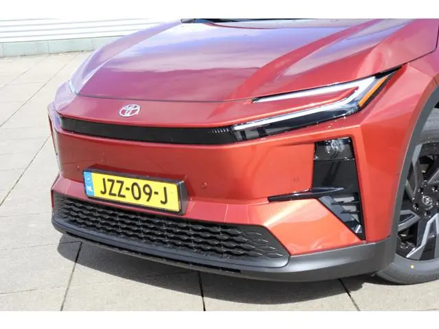 Toyota C-HR+