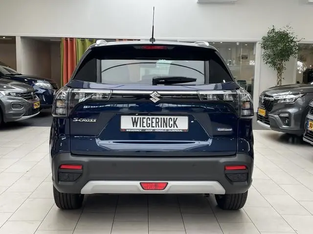 Suzuki S-Cross