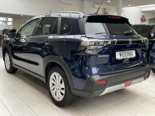Suzuki S-Cross