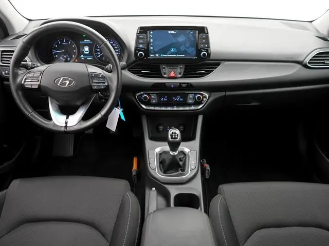 Hyundai i30 Wagon 1.4 T-GDI Comfort | Navigatie | Trekhaak | Dealer Onderhouden