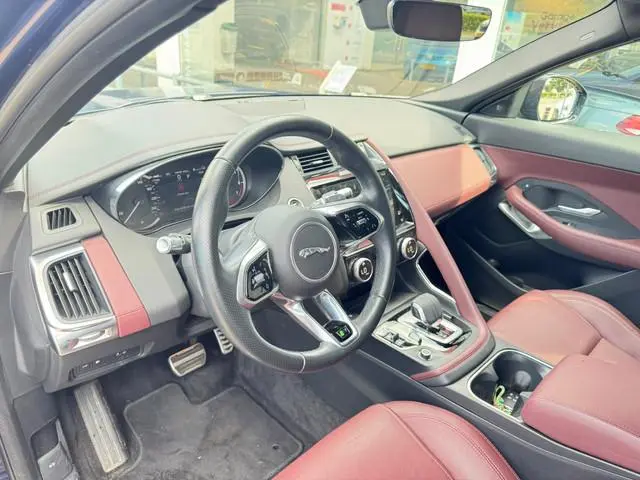 Jaguar E-Pace