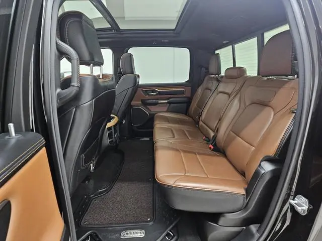 Dodge Ram Van