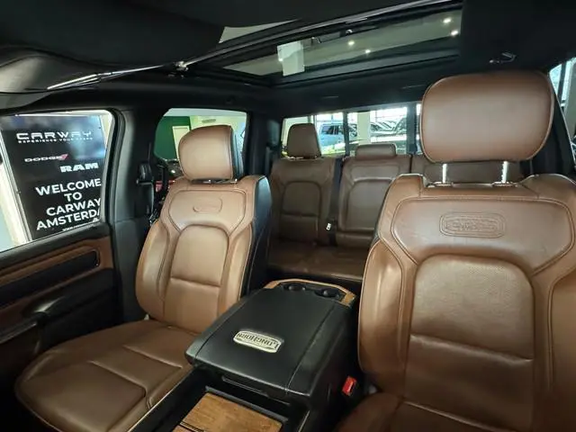 Dodge Ram Van