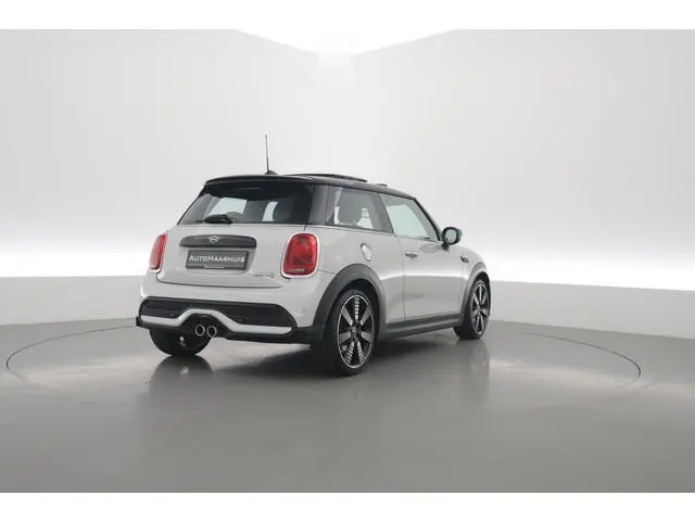 MINI 3-Deurs 2.0 Cooper S - YOURS | Rijklaar! | S/K-Dak | Dig. Cockpit | Stoelverw. | Leder | Camera...