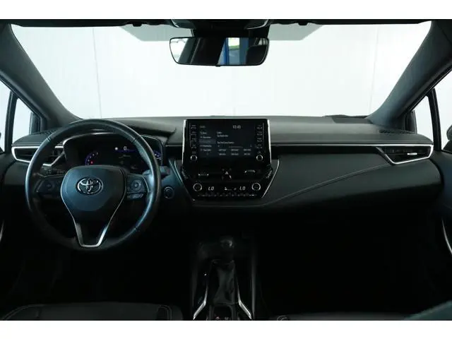 Toyota Corolla 1.8 Hybrid Executive Bi-Tone Limited, Leder, Parkeersensoren, 18 inch LM velgen!