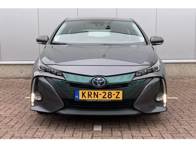 Toyota Prius 1.8 Plug-in Business Plus / Head-Up Display / Stoelverwarming /