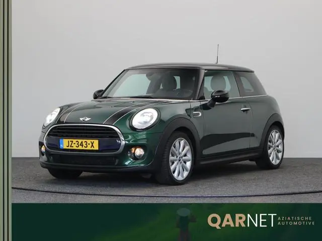 MINI 3-Deurs 1.5 Cooper Serious Business | Sportstoelen | Sportpakket | Navi Pro | Airco |