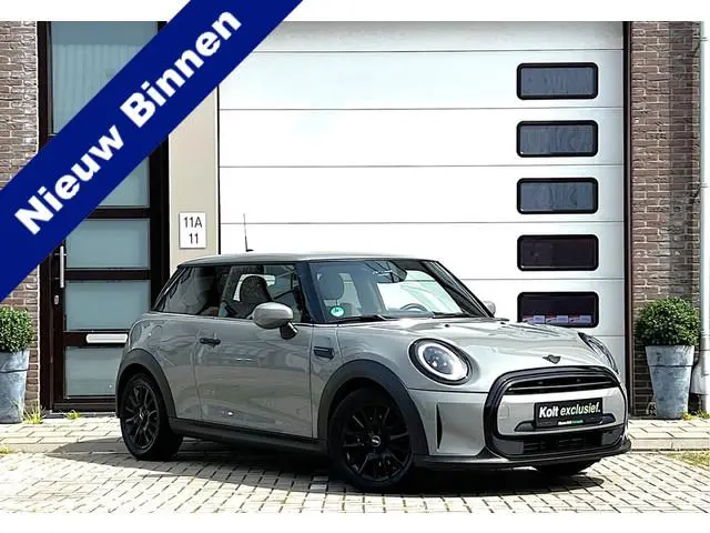 MINI Mini 1.5 One Classic Plus & Trim Black Pack | Airco | Apple CarPlay | Navigatie | Sport Int | 1...