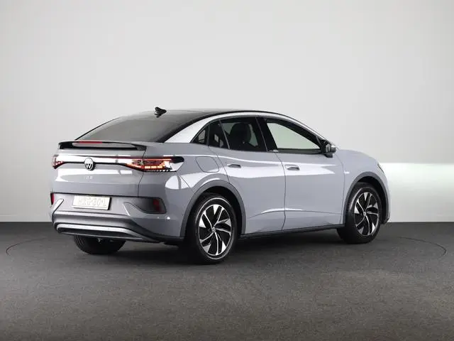 Volkswagen ID.5 Pro Business 77 kWh accu, 210 kW / 286 pk SUV Elek SOH 100% | 360 Camera | Led matri...