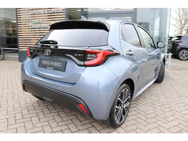 Toyota Yaris 1.5 Hybrid 115 Dynamic, Comfort Pack, , Nieuw en direct leverbaar met €2.000 inruilvoor...