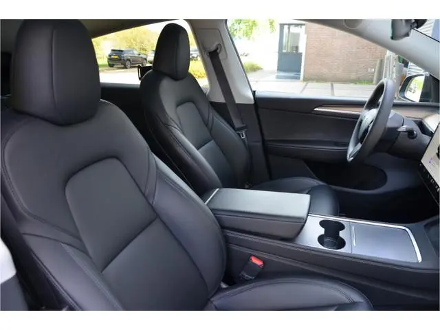Tesla Model Y RWD 58 kWh Autopilot3.0, 20" velgen!