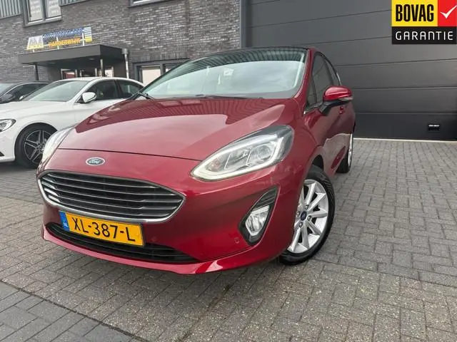 Ford Fiesta 1.0 EcoBoost Titanium | 2E EIGENAAR | 3/6 OF 12 MND GARANTIE | CAMERA | PANO DAK | TREKH...