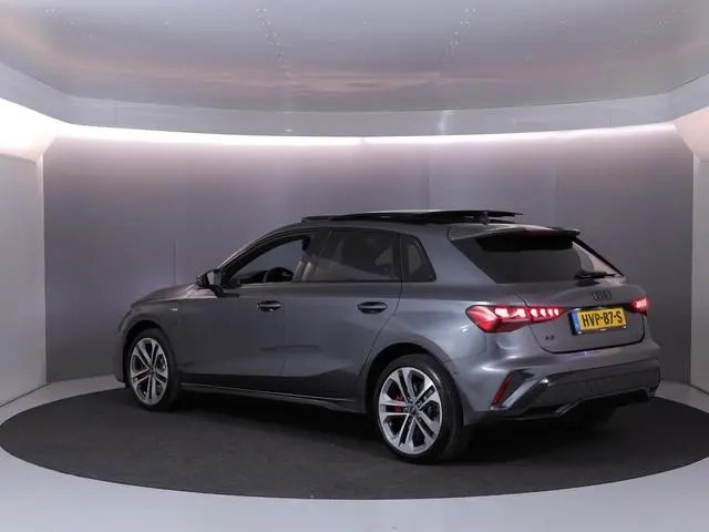 Audi A3 Sportback 45 TFSI e S edition Competition 272 pk S-tronic | Verlengde garantie | Navigatie |...