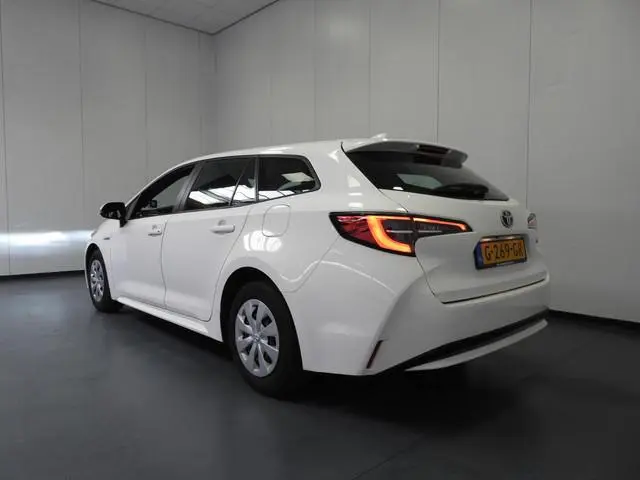 Toyota Corolla Touring Sports 1.8 Hybrid Comfort NAVI/CAMERA/CLIMA/ADAPT.CRUISE!