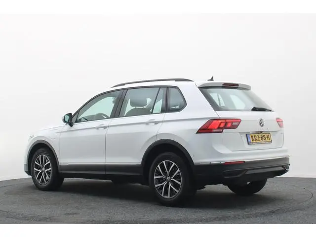 Volkswagen Tiguan 1.4 TSI DSG Plug-in Hybrid Life Navigatie, Camera, Apple CarPlay, ACC, Stoelverwar...