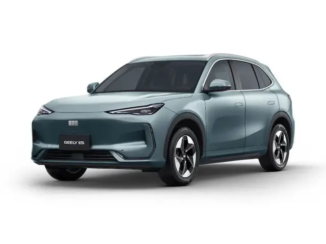 Geely E5 Pro 60 kWh | Rijklaar! | 430km WLTP | 18'' | Stoelventilatie | Stoelverwarming | 360 cam |...