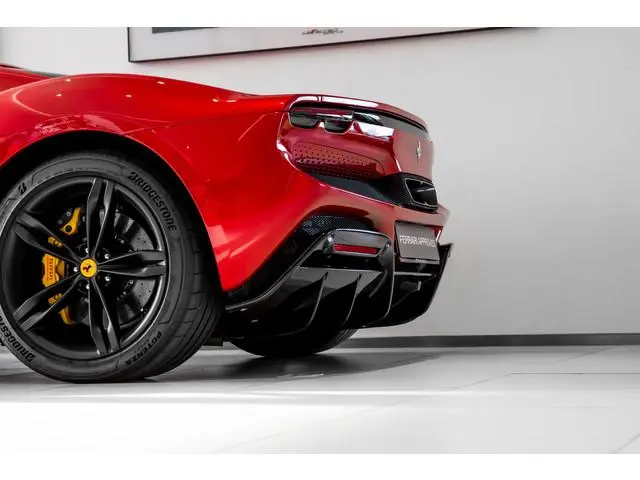 Ferrari 296