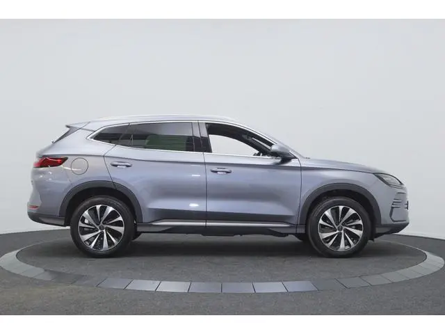 BYD SEAL U