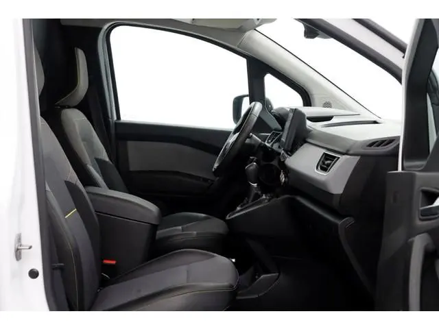 Renault Kangoo 1.3 TCe 130pk Benzine Automaat Airco/Navi/Camera 03-2022
