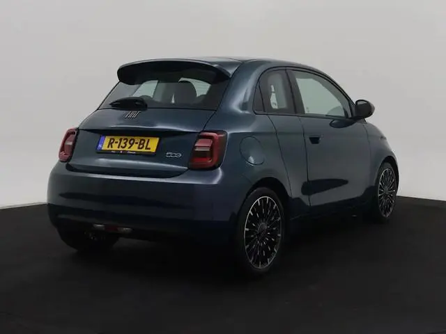 Fiat 500 3+1 Icon 42 kWh | LED | Navi | Clima | LMV |  07-2022 51.634 KM