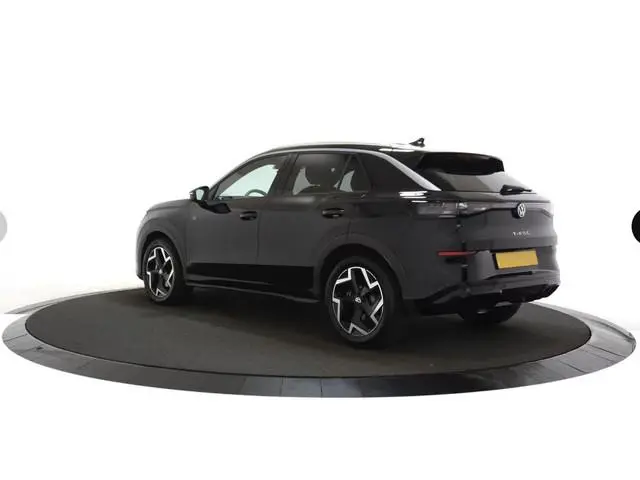 Volkswagen T-Roc 1.5 eTsi R-Line IQ LED / Virtual Cockpit /  Pro ACC / Winterpack