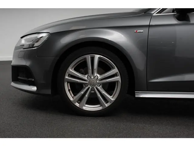 Audi A3 Sportback 35 TFSI 150pk Automaat S-Line Sport  Climate Control Parkeer sensoren Full Led Sto...