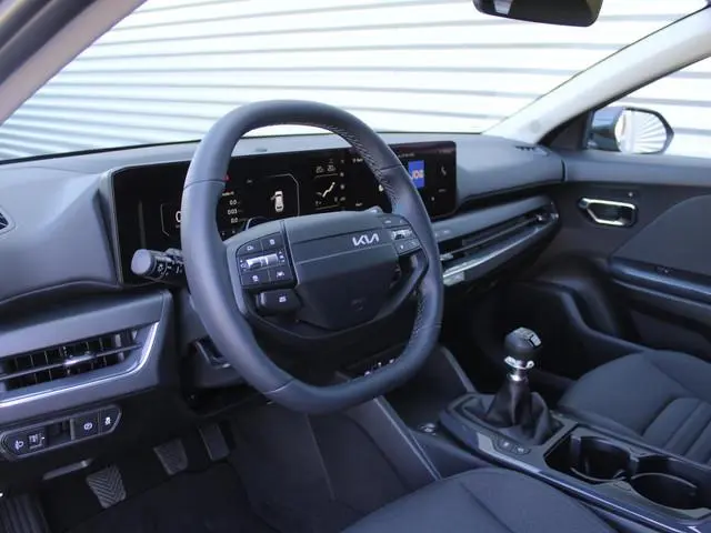 Kia K4