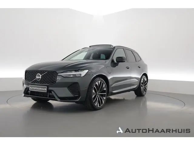 Volvo XC60 2.0 T8 Plug-in hybrid AWD Ultra Dark "Forest Lake" | Facelift | Memory | Pano | Luchtveri...