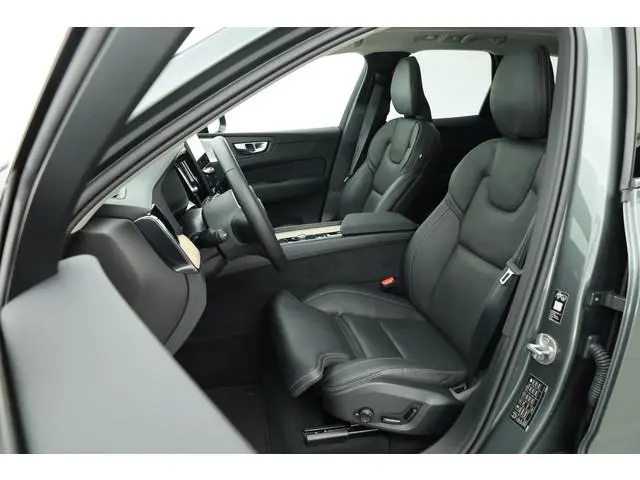 Volvo XC60 2.0 T8 Plug-in hybrid AWD Ultra Dark "Forest Lake" | Facelift | Memory | Pano | Luchtveri...