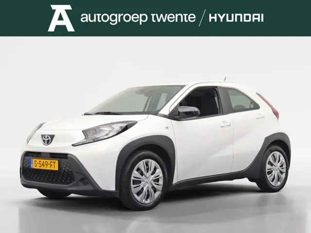 Toyota Aygo X 1.0 VVT-i MT Play | Carplay | All-seasons