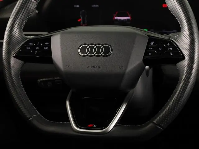 Audi SQ6 e-tron