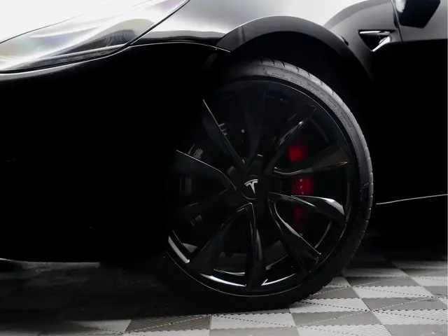 Tesla Model 3 Performance S Dual Motor Blackline Aut- Panoramadak, Autopilot, Comfort Leder, Carbon...