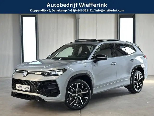 Volkswagen Tayron 1.5 eHybrid R-Line Edition 272pk | Groot scherm | Trekhaak | Pano | 360 camera | B...