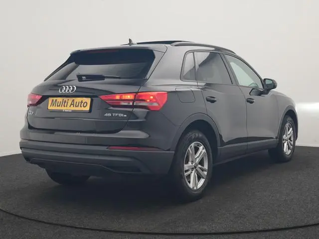 Audi Q3 45 TFSI e Advanced edition PHEV 245pk Dealer O.H | Panodak | 360 Camera | Blis | Voorstoelen...