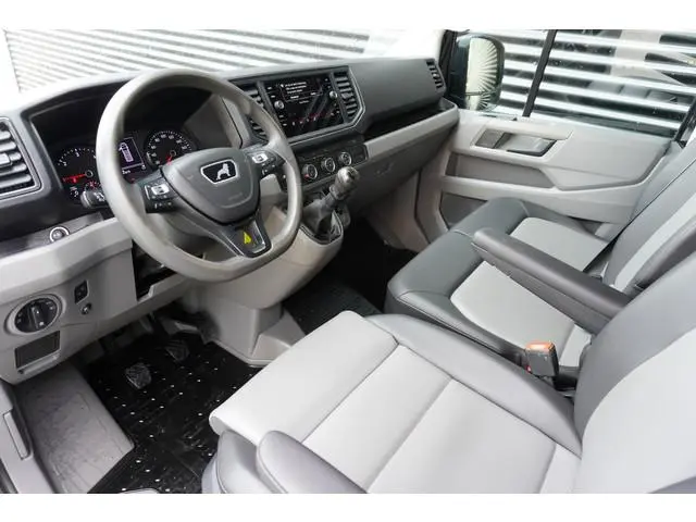 MAN TGE 180pk L3H3/L2H2 Trekhaak Camera Navigatie Apple Carplay Cruise control Airco 3-Zits