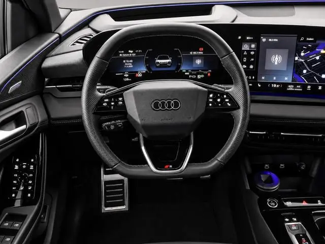 Audi Q6 e-tron
