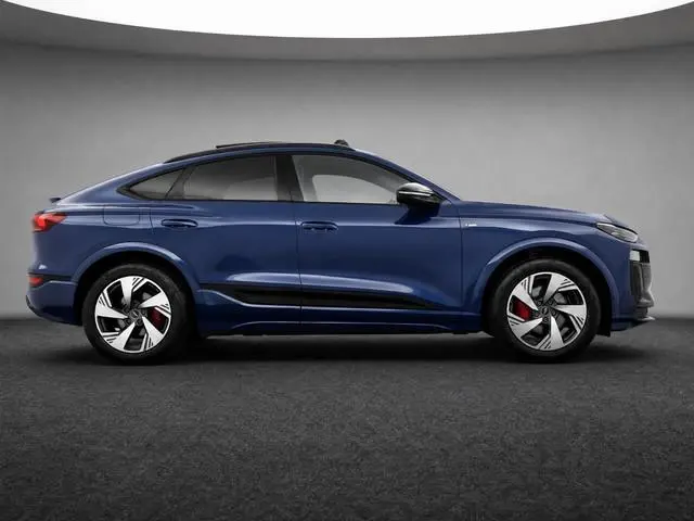 Audi Q6 Sportback e-tron S edition performance 100 kWh 306pk · SOH 97,5% · Panoramadak · 360 Camera...