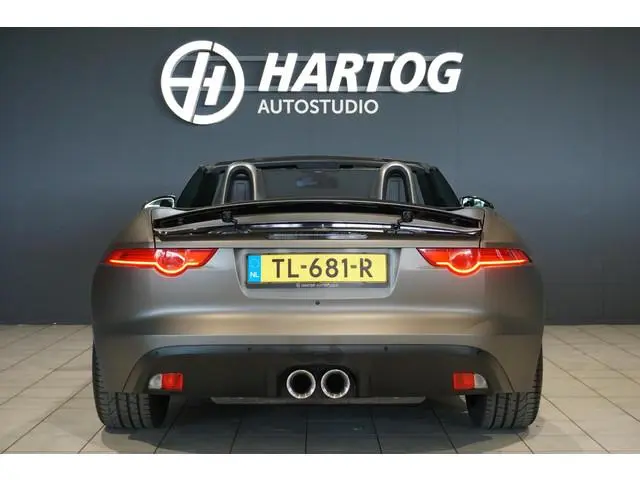 Jaguar F-Type