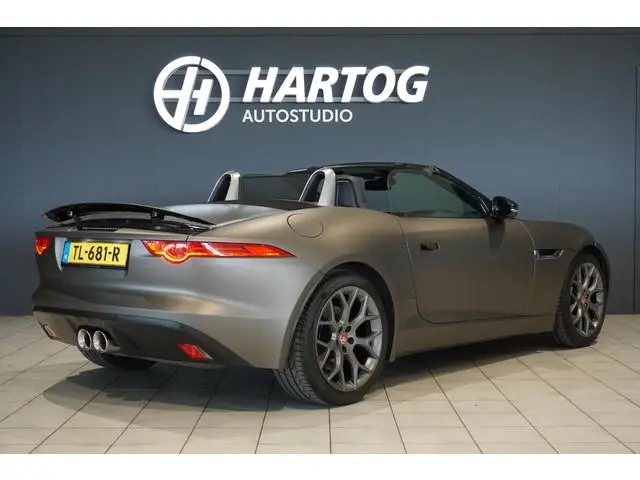 Jaguar F-Type