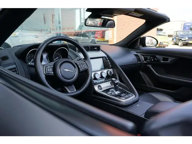 Jaguar F-Type