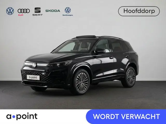 Volkswagen Tiguan 1.5 eHybrid R-Line Edition 272 pk Automaat (DSG) | Verlengde garantie | Navigatie...