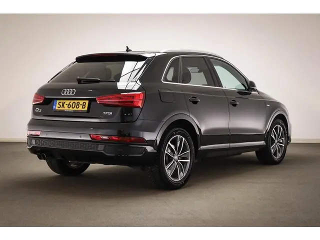 Audi Q3 1.4 TFSI CoD Sport Advance Sport | LED | HALF LEDER | STOELVERWARMING | NAVIGATIE | PDC | 18...