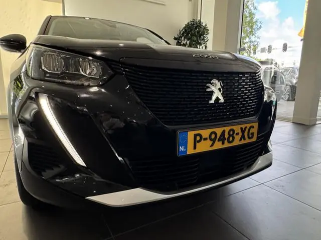Peugeot e-2008 EV Active Pack 50 kWh