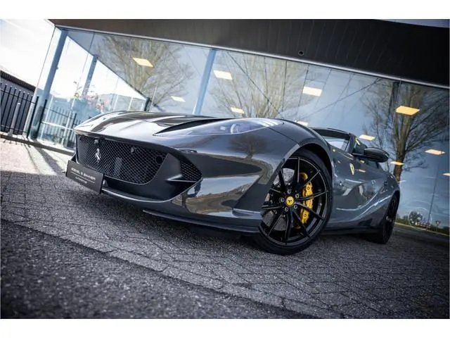 Ferrari 812 GTS