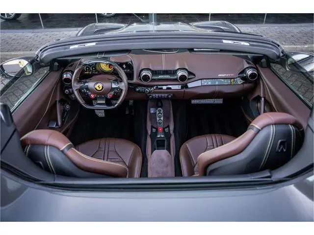 Ferrari 812 GTS