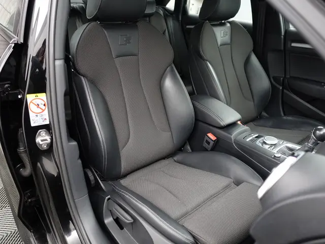 Audi A3 Limousine 35 TFSI S Line Black Optic Aut- Virtual Cockpit, Xenon Led, Dynamic Select, Stoelv...